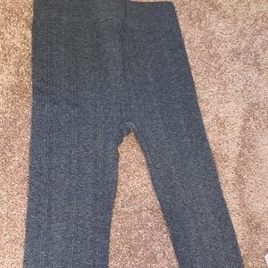 Cute thick never worn before leggings by time&tru